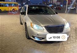 Chrysler 200